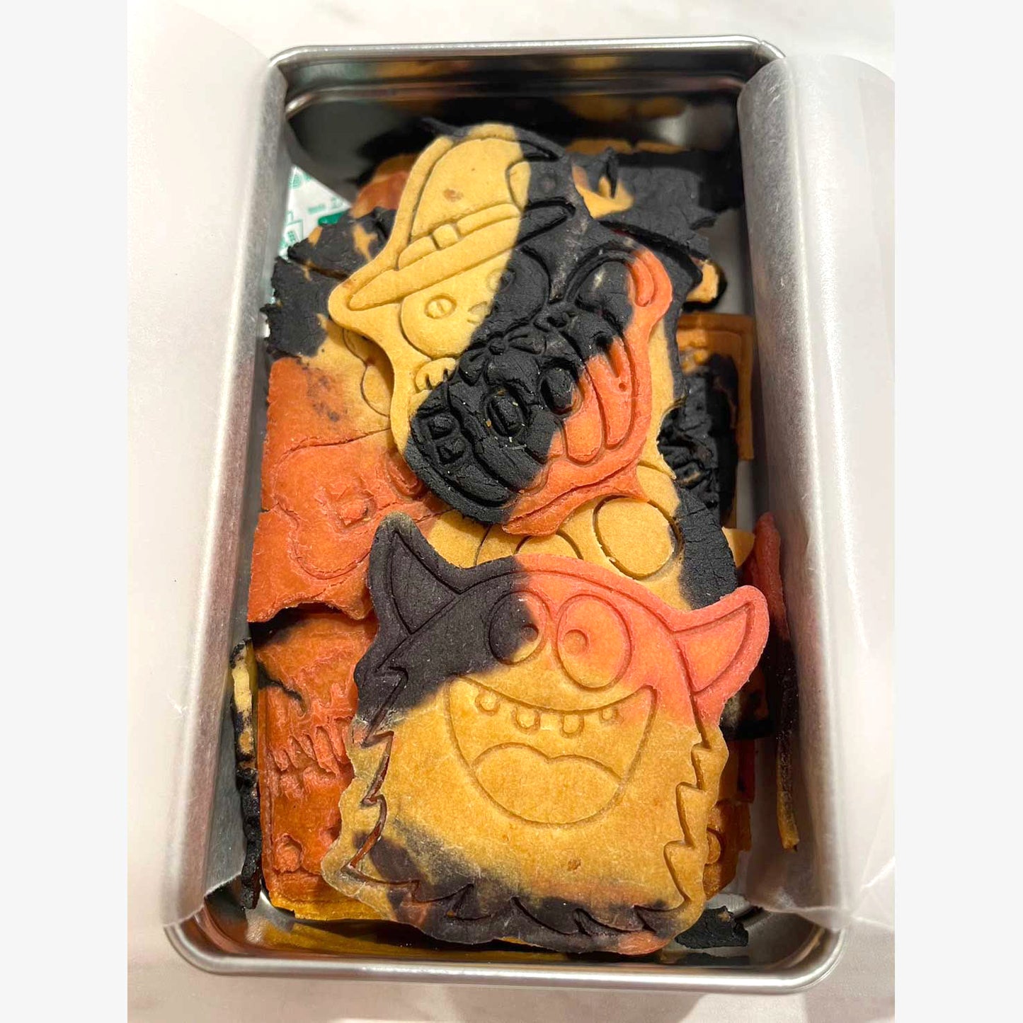 Halloween Dokky缶（クッキー缶）